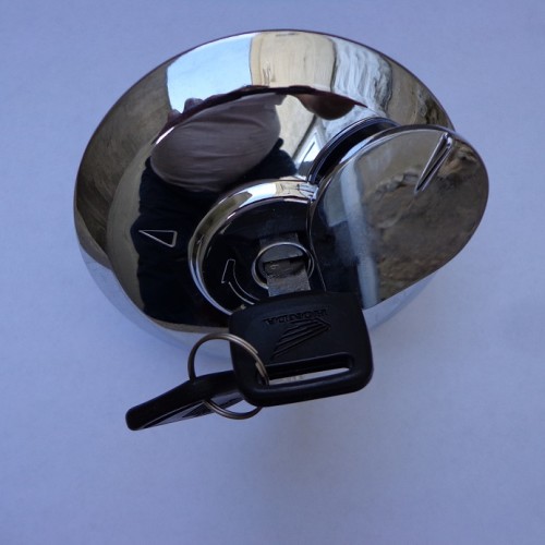 HONDA FL350 ODYSSEY LOCKING GAS CAP WITH 2 KEYS NEW ODD ATV